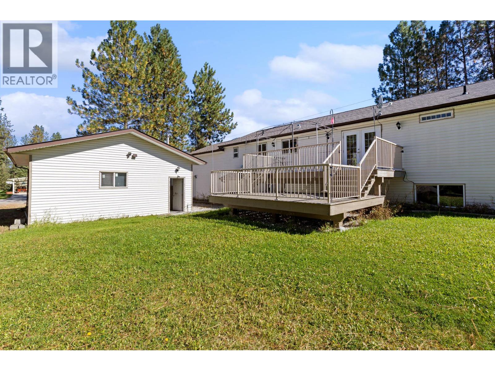 1261 Main Street, Christina Lake, British Columbia  V0H 1E0 - Photo 28 - 10401673