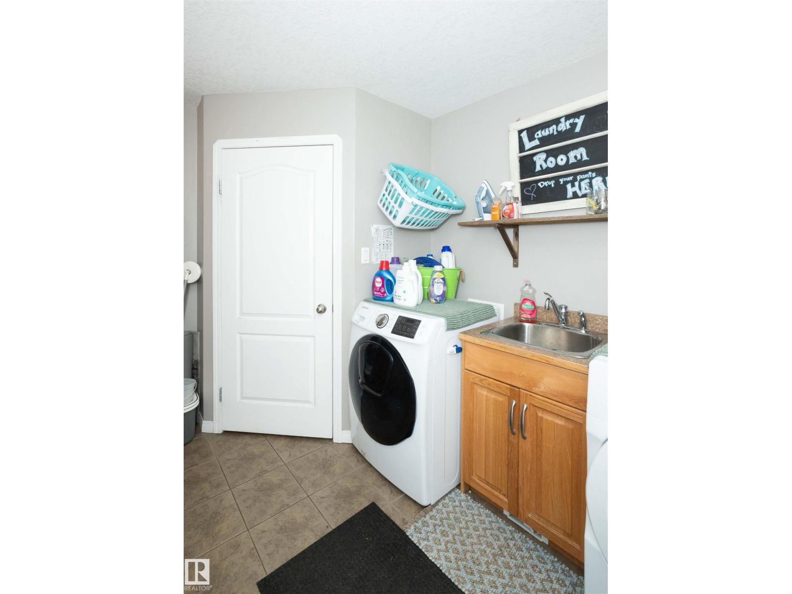 6003 50 Ave photo 56