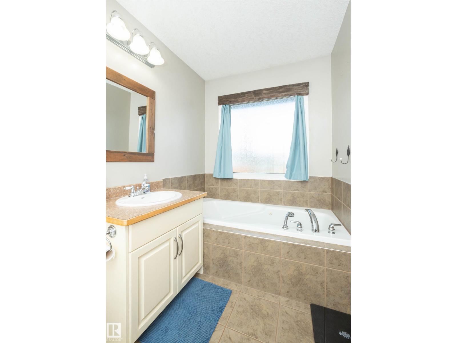 6003 50 Ave photo 53