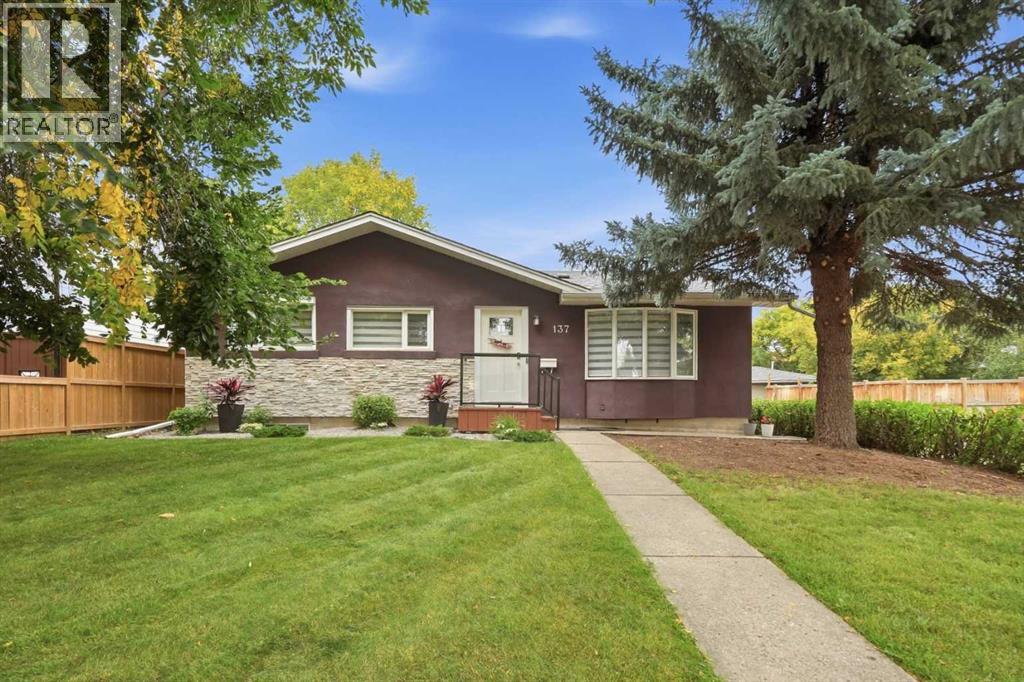137 Lissington Drive SW, Calgary, Alberta