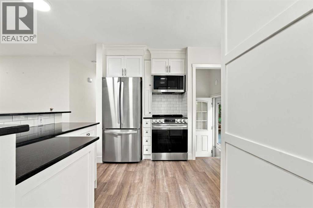 137 Lissington Drive SW, Calgary, Alberta  T3E 5E4 - Photo 11 - A2345278