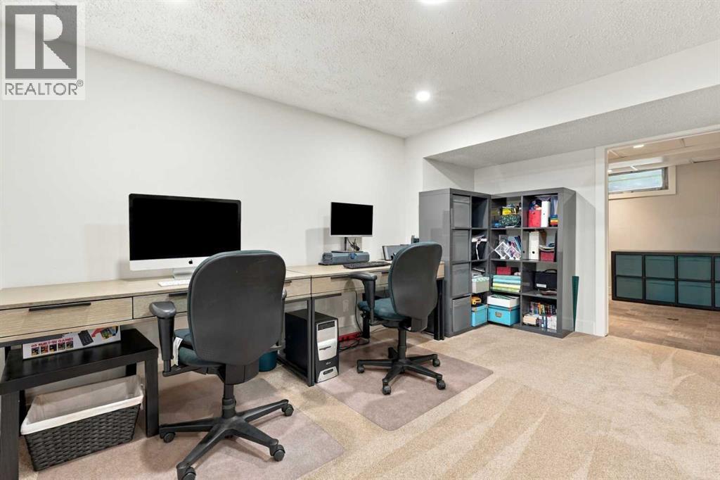 137 Lissington Drive SW, Calgary, Alberta  T3E 5E4 - Photo 30 - A2345278