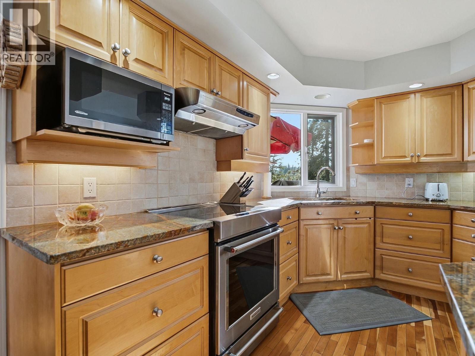 764 Cassiar Place, Kelowna, British Columbia  V1V 1M6 - Photo 10 - 10401609