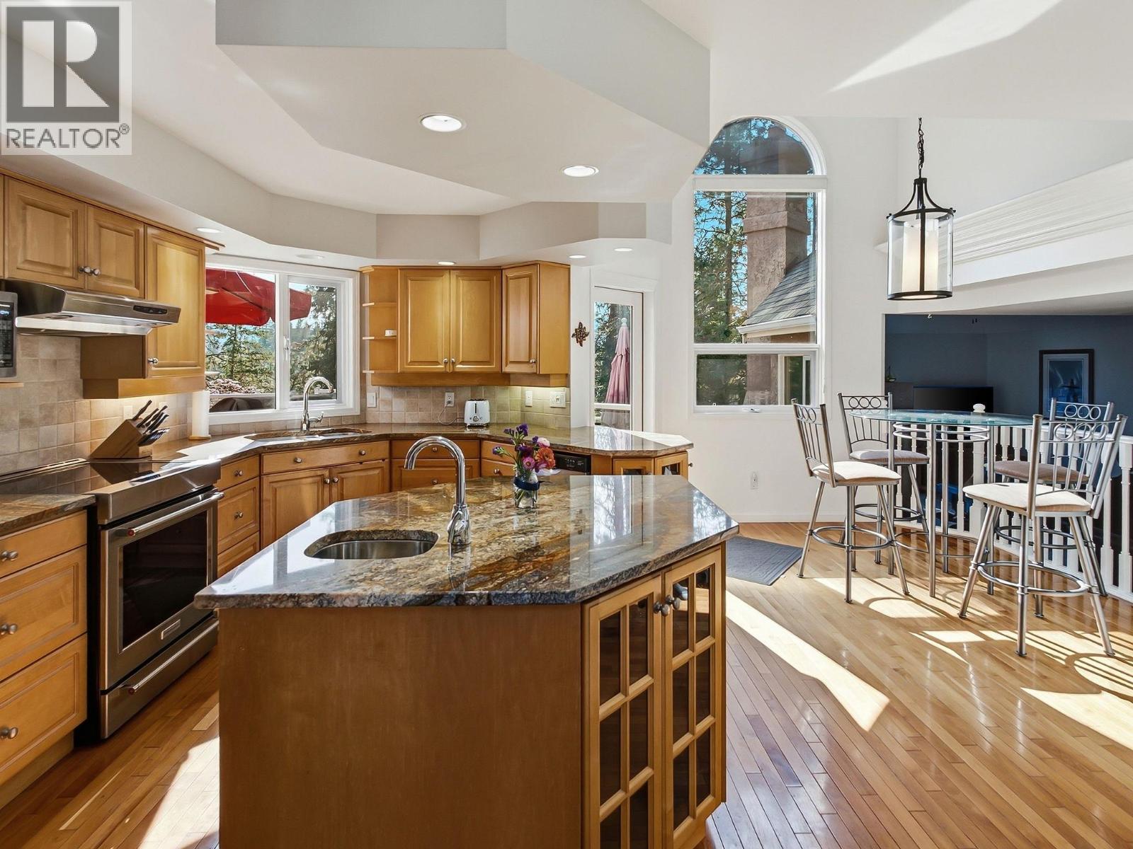 764 Cassiar Place, Kelowna, British Columbia  V1V 1M6 - Photo 9 - 10401609