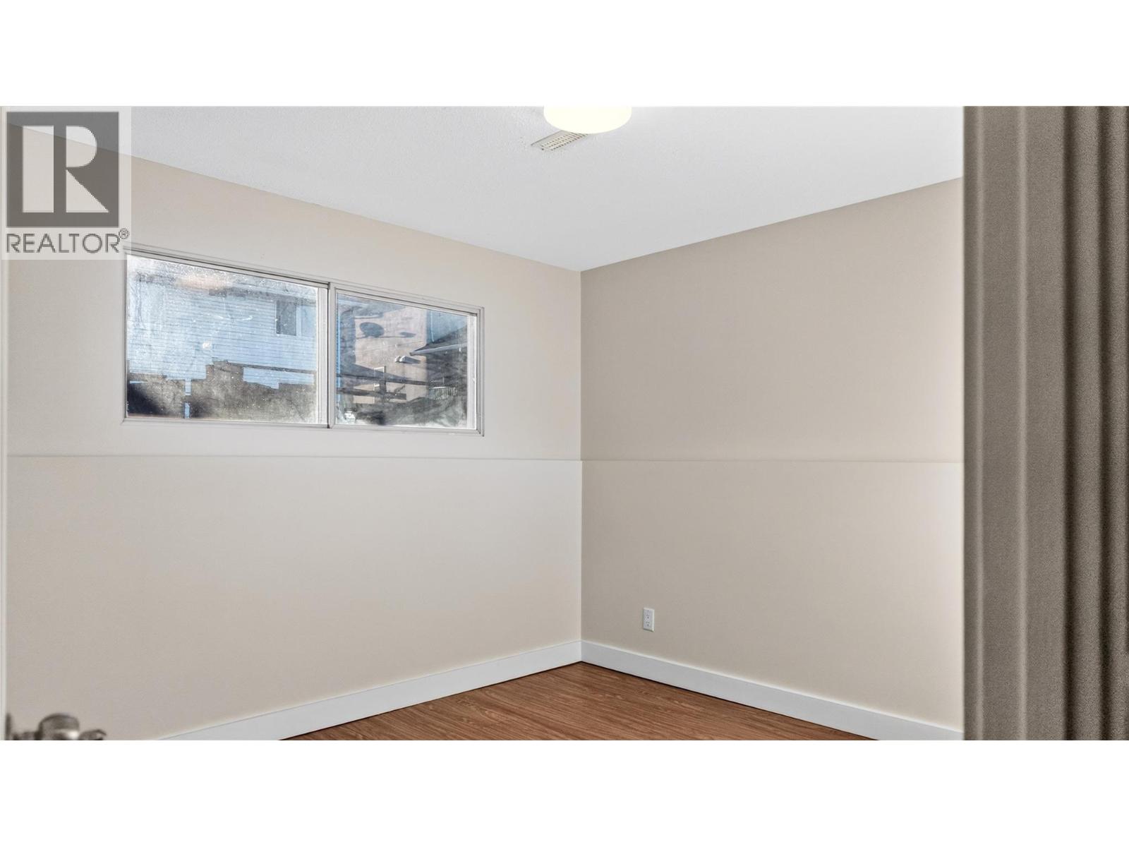 800 Valhalla Drive Unit# 100, Kamloops, British Columbia  V2B 1R8 - Photo 2 - 10401598