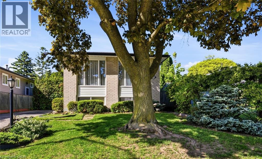 450 Brigadoon Drive, Hamilton, Ontario  L9C 6E4 - Photo 1 - 40833872