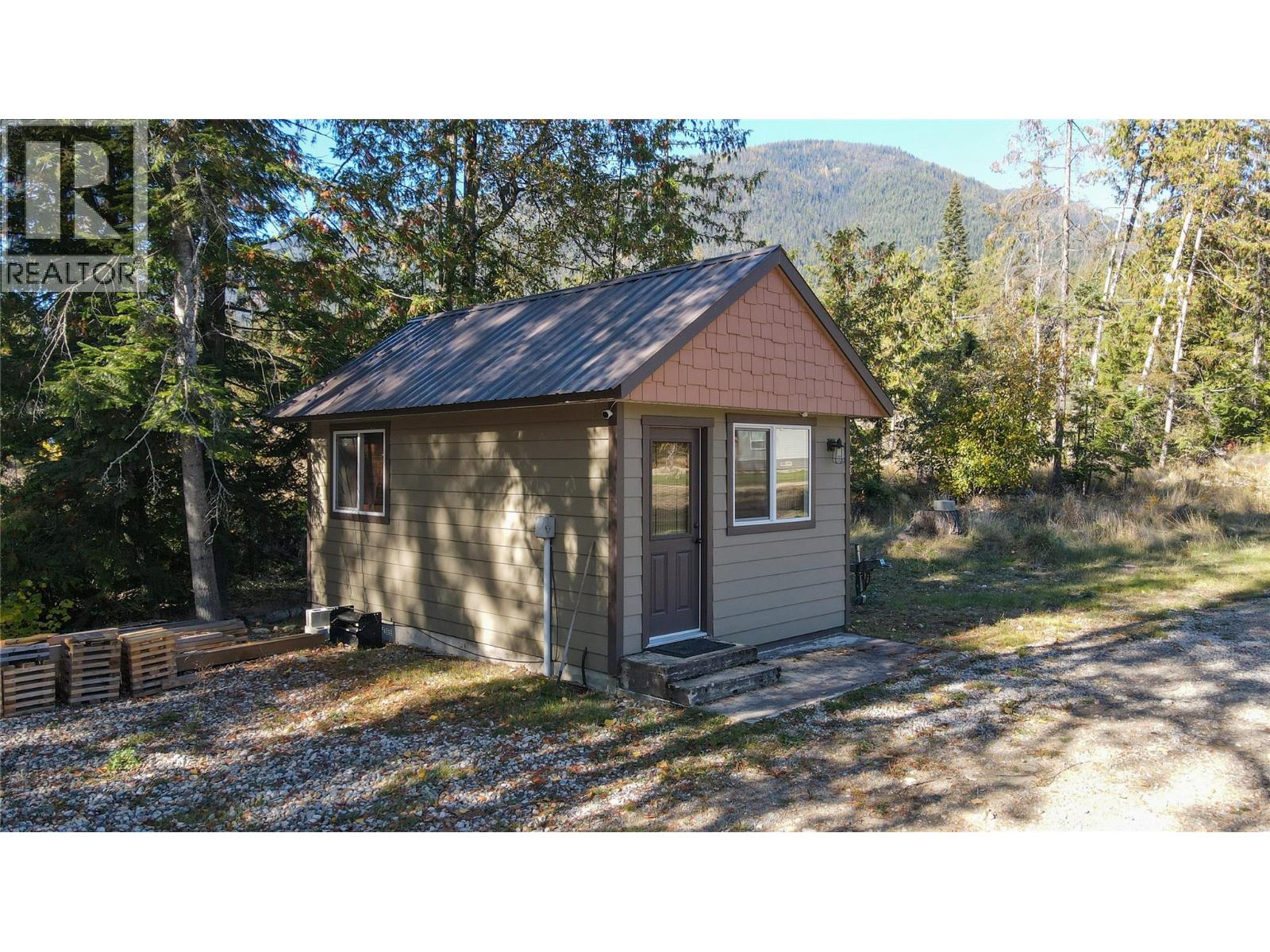6142 Highway 3a Highway, Nelson, British Columbia  V1L 6P5 - Photo 33 - 10378126