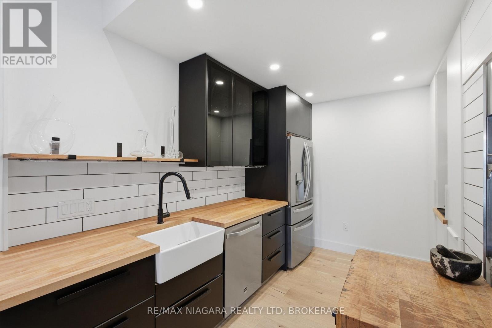 8 Dixie Avenue, Niagara-On-The-Lake (Town), Ontario  L0S 1J0 - Photo 25 - X13816670