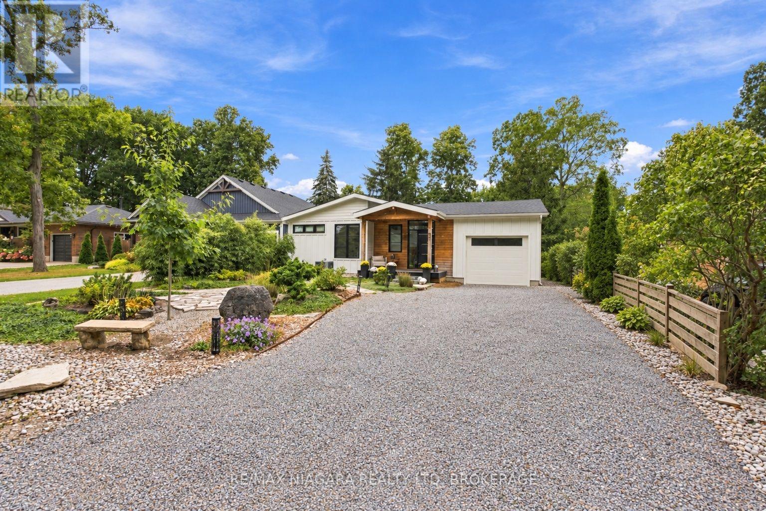 8 Dixie Avenue, Niagara-On-The-Lake (Town), Ontario  L0S 1J0 - Photo 7 - X13816670