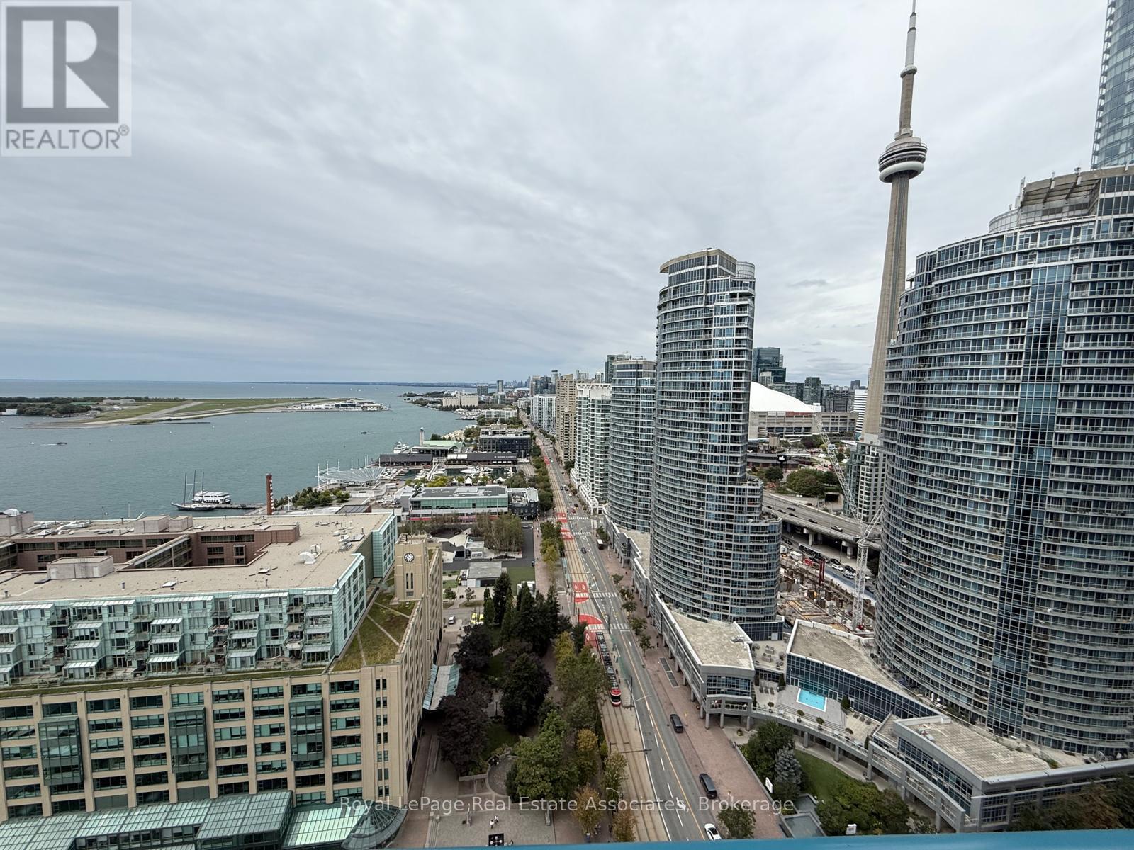 3111 - 77 Harbour Square, Toronto (Waterfront Communities), Ontario  M5J 2S2 - Photo 15 - C13816708