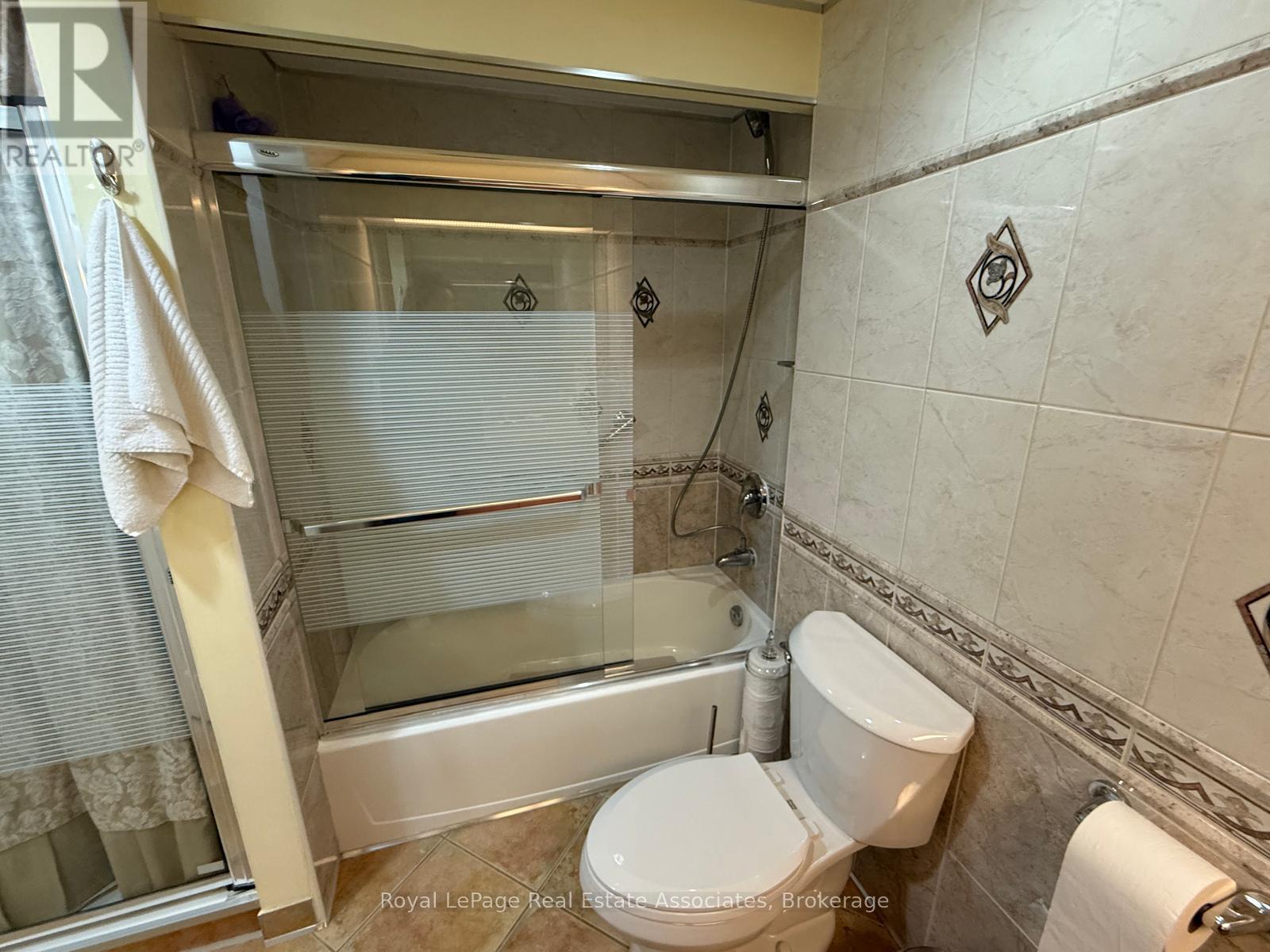 3111 - 77 Harbour Square, Toronto (Waterfront Communities), Ontario  M5J 2S2 - Photo 24 - C13816708