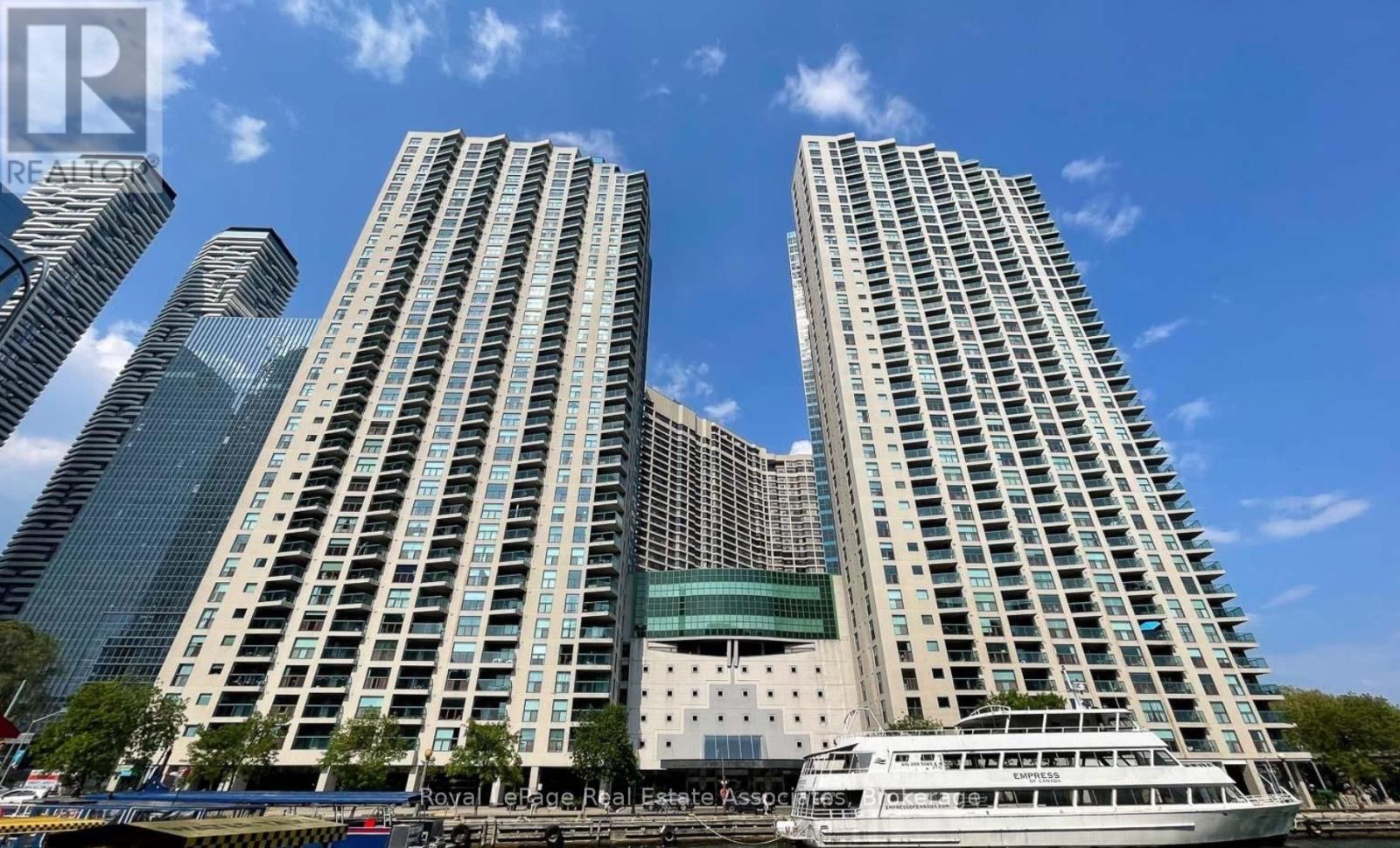 3111 - 77 Harbour Square, Toronto (Waterfront Communities), Ontario  M5J 2S2 - Photo 3 - C13816708
