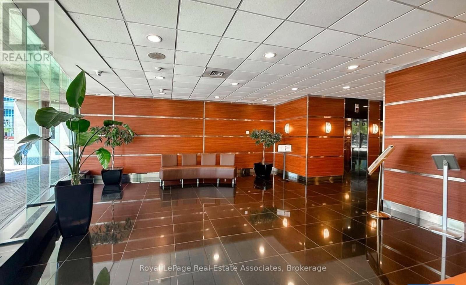 3111 - 77 Harbour Square, Toronto (Waterfront Communities), Ontario  M5J 2S2 - Photo 5 - C13816708