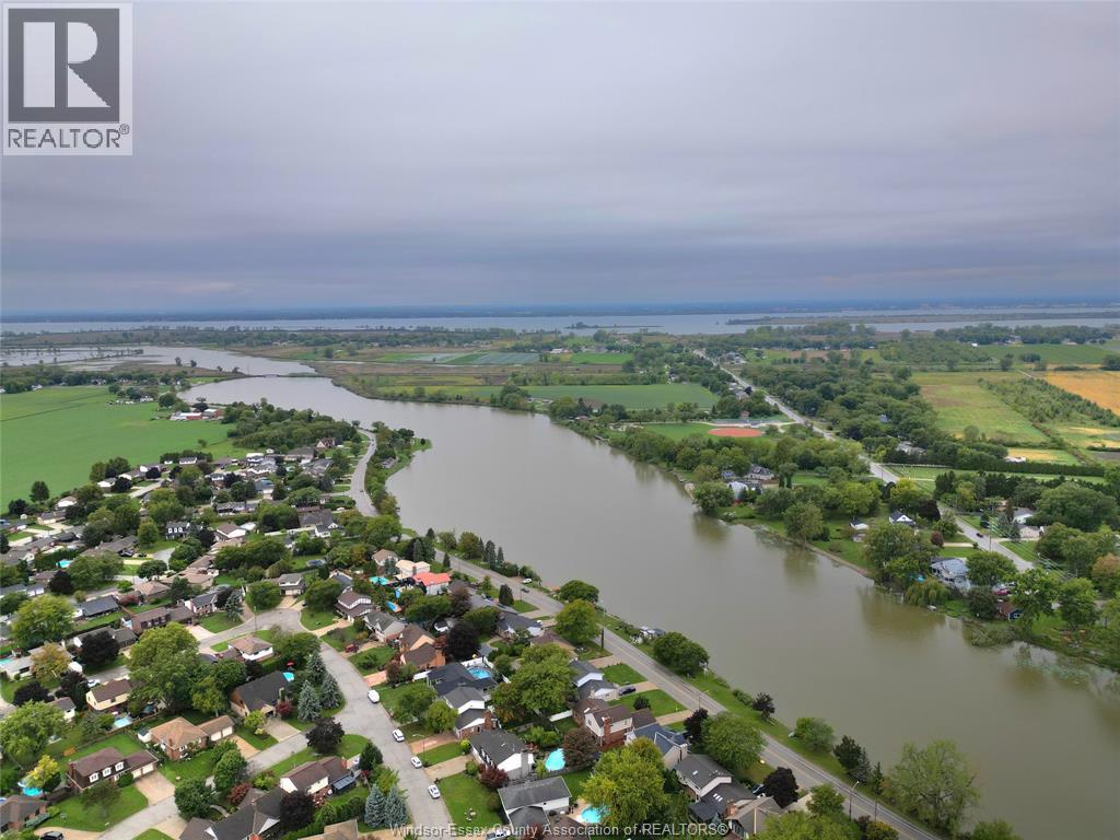 219 Hyde Park, River Canard, Ontario  N9V 3R3 - Photo 2 - 26023326