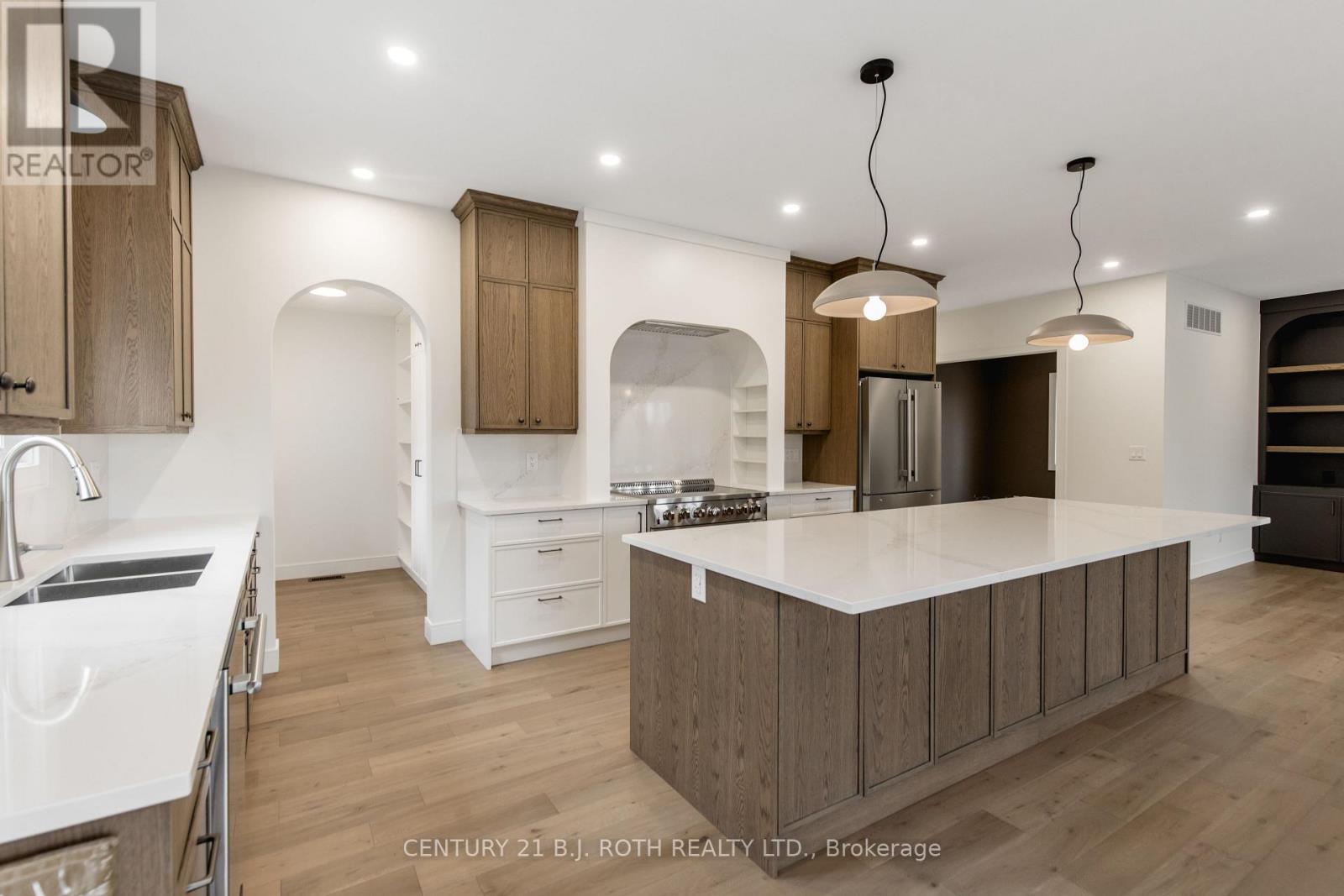 56 Brennan Avenue, Barrie (South Shore), Ontario  L4N 4B1 - Photo 13 - S13816696