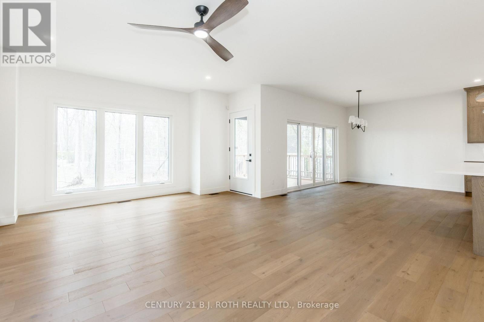 56 Brennan Avenue, Barrie (South Shore), Ontario  L4N 4B1 - Photo 16 - S13816696