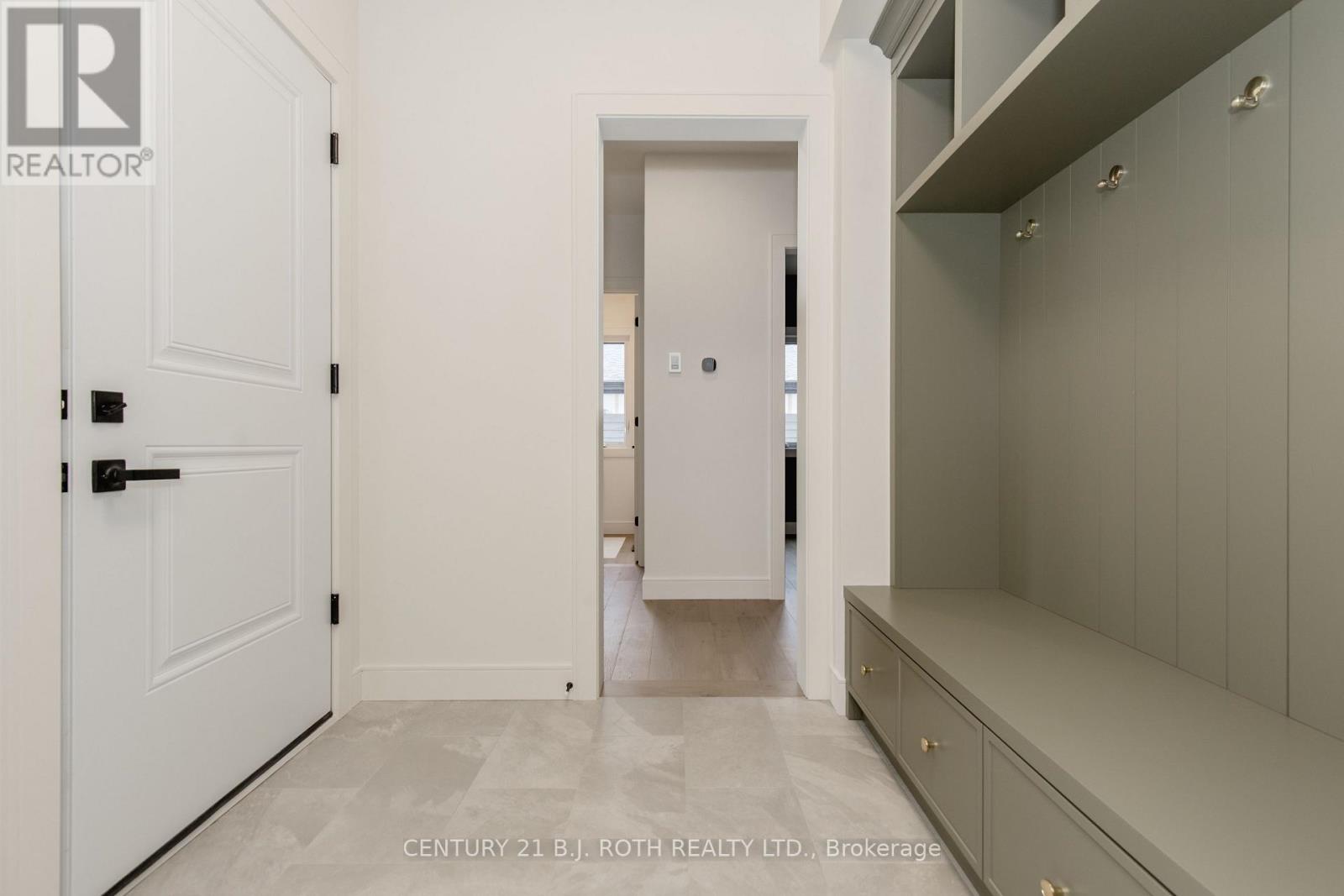 56 Brennan Avenue, Barrie (South Shore), Ontario  L4N 4B1 - Photo 22 - S13816696