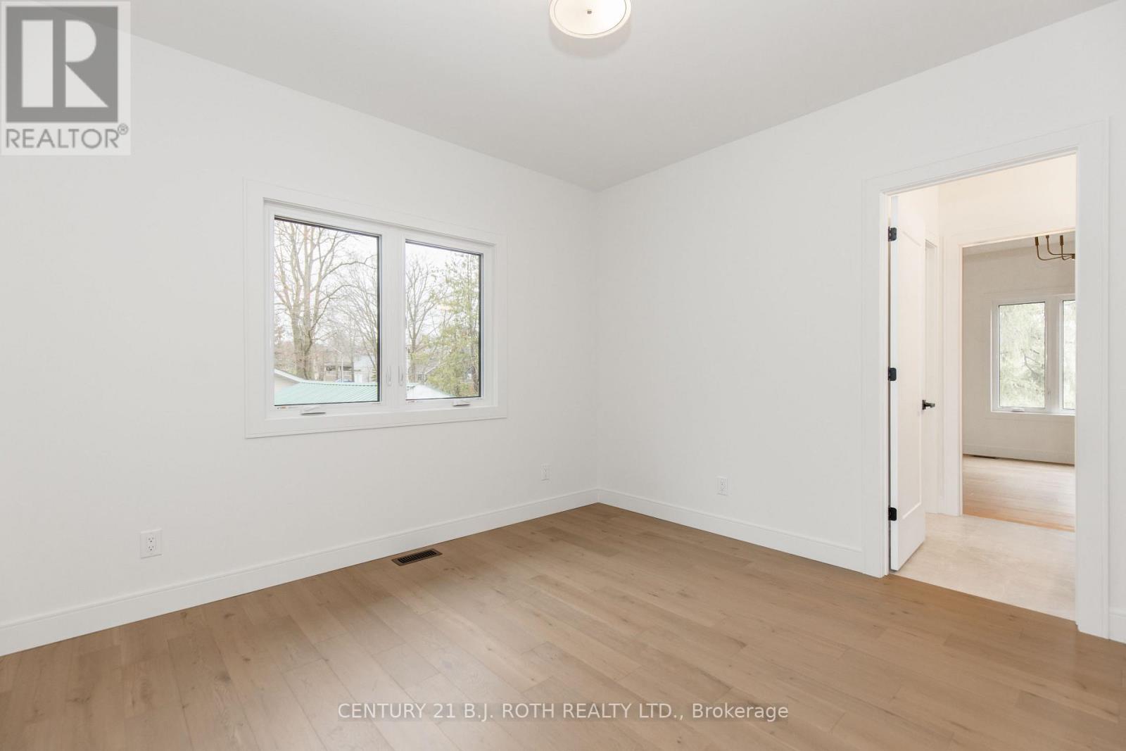56 Brennan Avenue, Barrie (South Shore), Ontario  L4N 4B1 - Photo 32 - S13816696