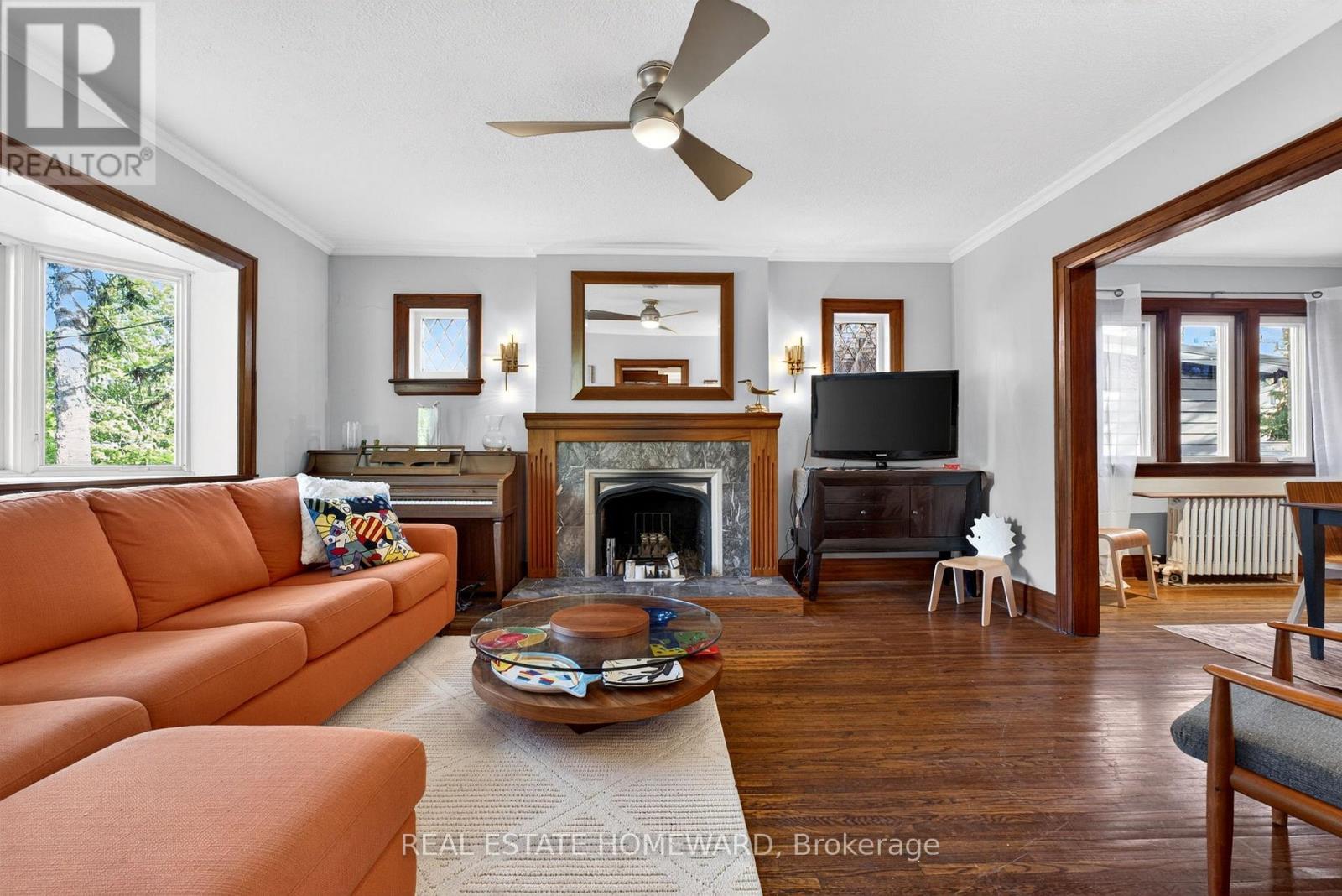 128 Glen Manor Drive, Toronto, Ontario  M4E 2X6 - Photo 10 - E13583970