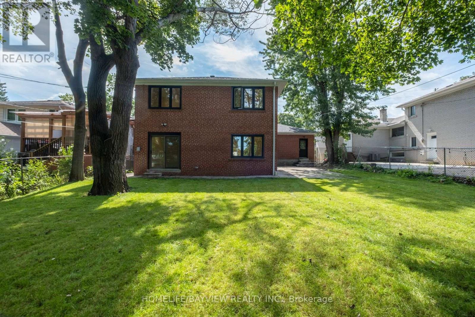 164 STEELES AVENUE E, Markham, Ontario