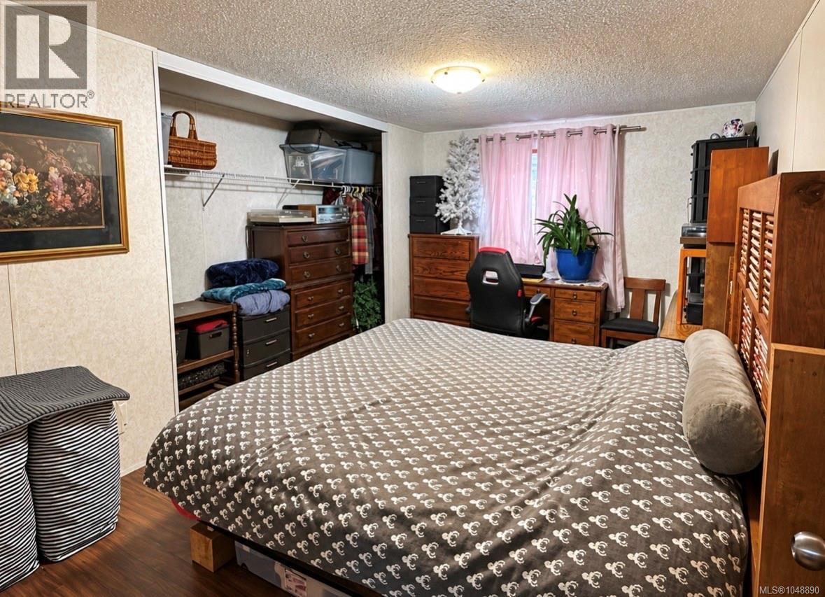 5686 Beaver Creek Rd photo 18