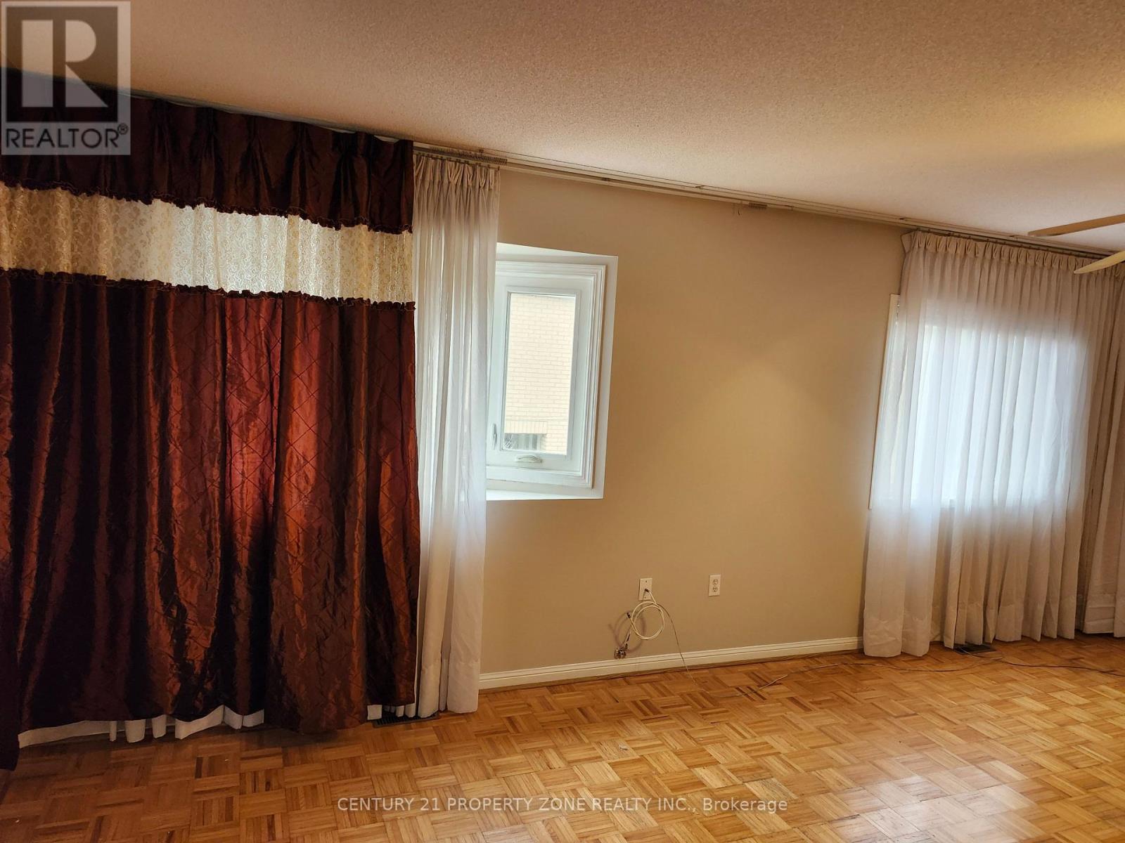 Main - 700 Peter Robertson Boulevard, Brampton, Ontario  L6R 1L7 - Photo 3 - W13816690