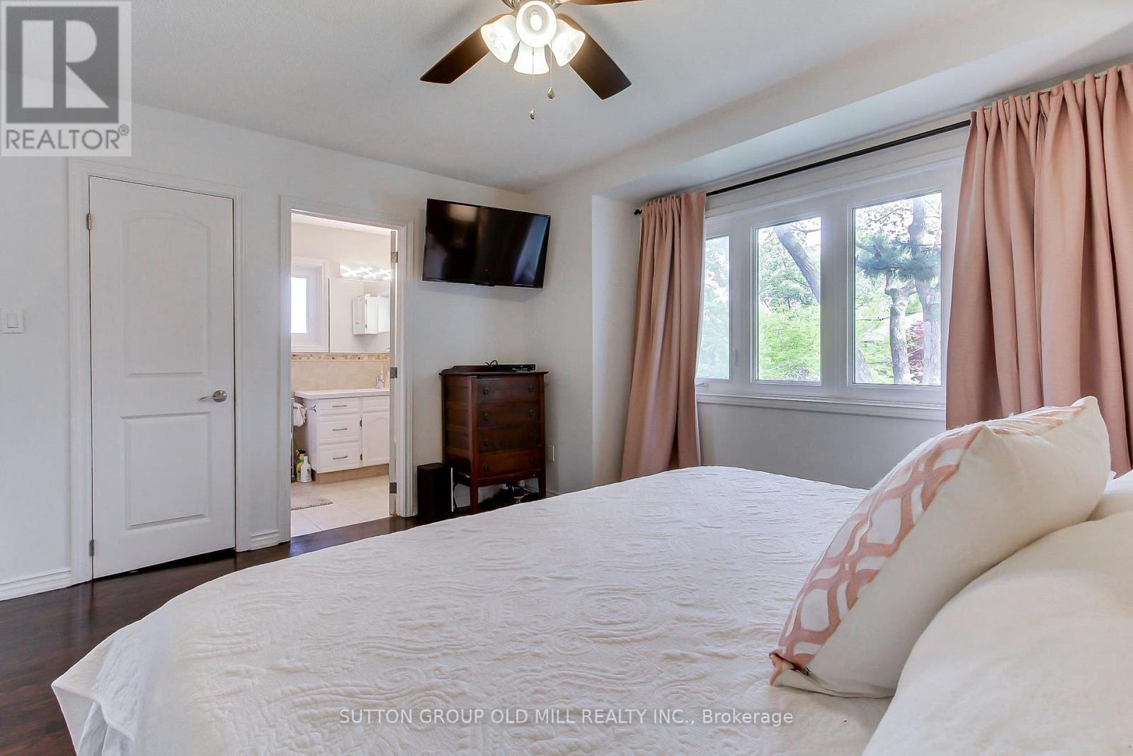 8 Lockheed Boulevard, Toronto, Ontario  M9P 2H6 - Photo 24 - W13816724