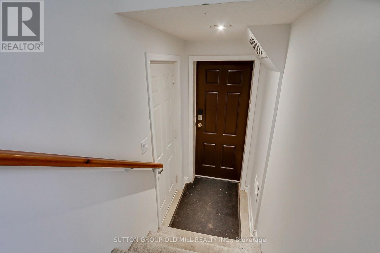 8 Lockheed Boulevard, Toronto, Ontario  M9P 2H6 - Photo 37 - W13816724