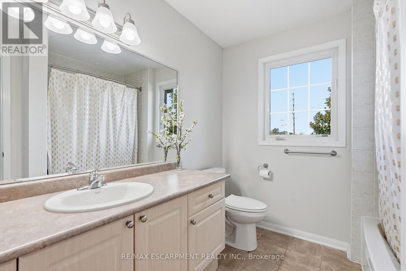 392 Tonelli Lane, Milton, Ontario  L9T 0N4 - Photo 37 - W13816726