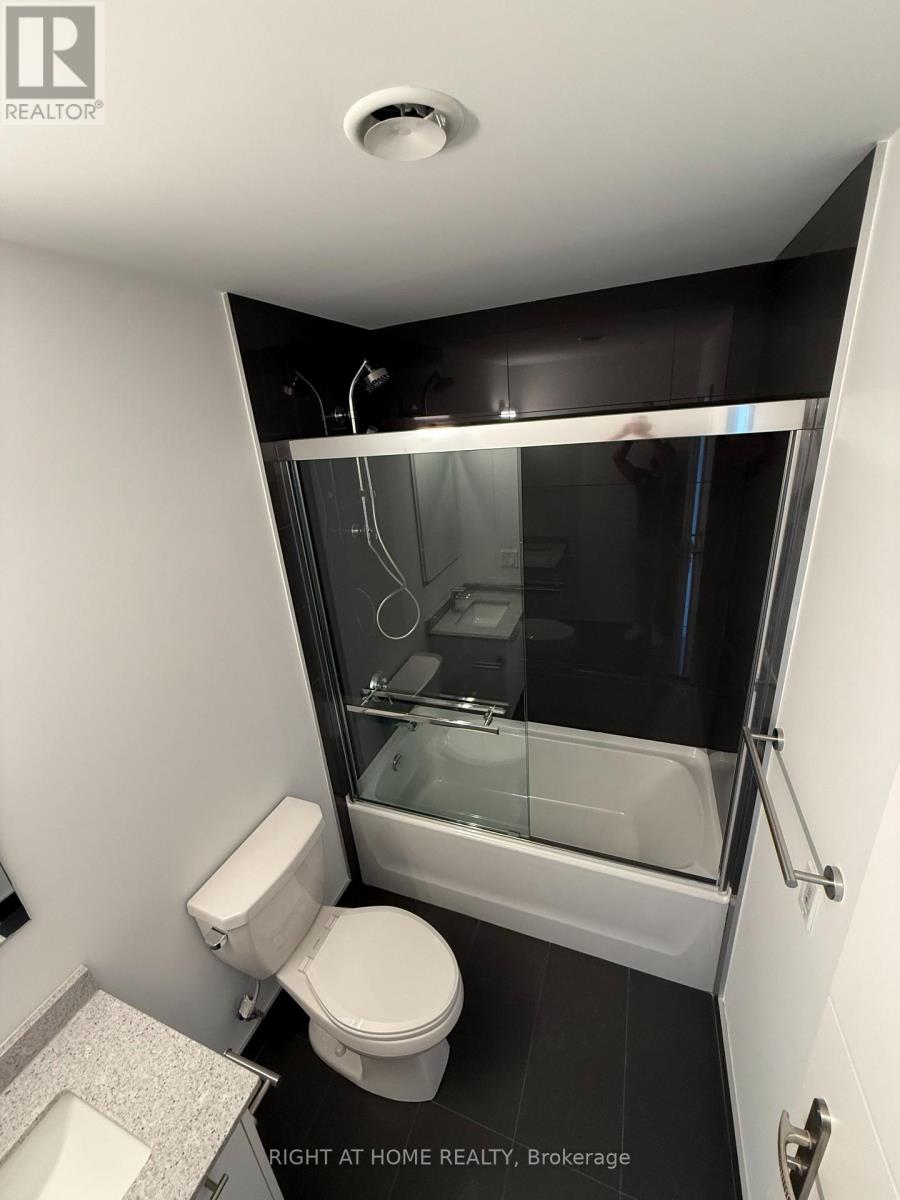 405 - 30 Francis Street S, Kitchener, Ontario  N2G 0H1 - Photo 11 - X13816714