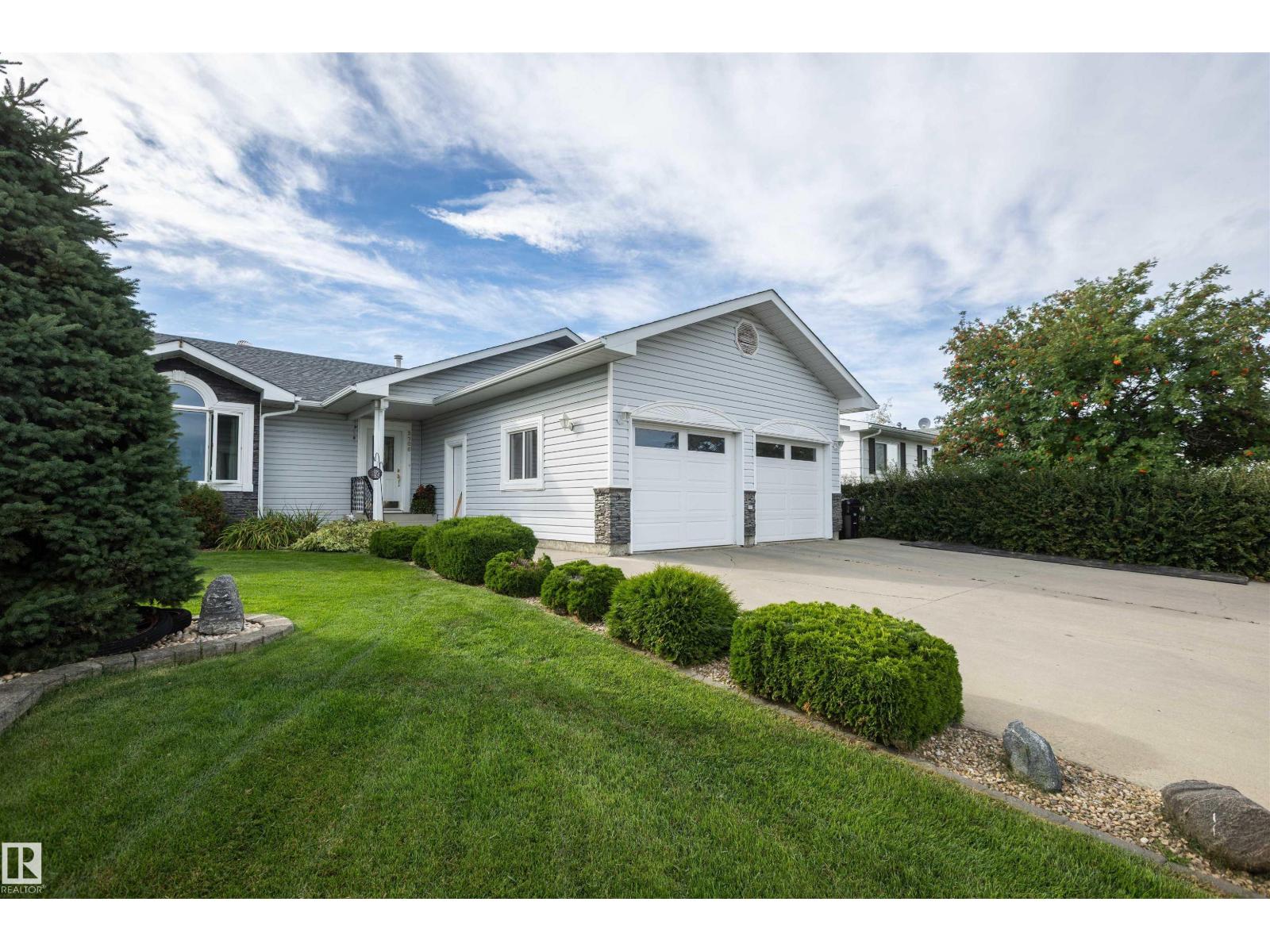 5706 43 street photo 4