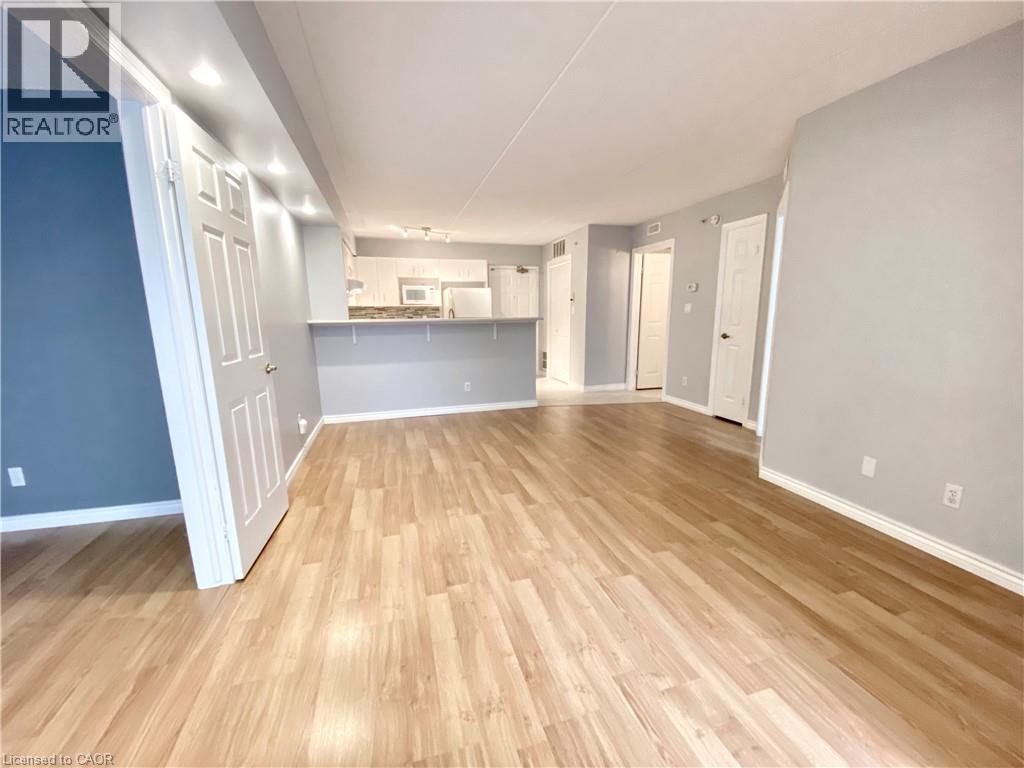 1450 Bishops Gate Unit# 209, Oakville, Ontario  L6M 4N1 - Photo 9 - 40865053