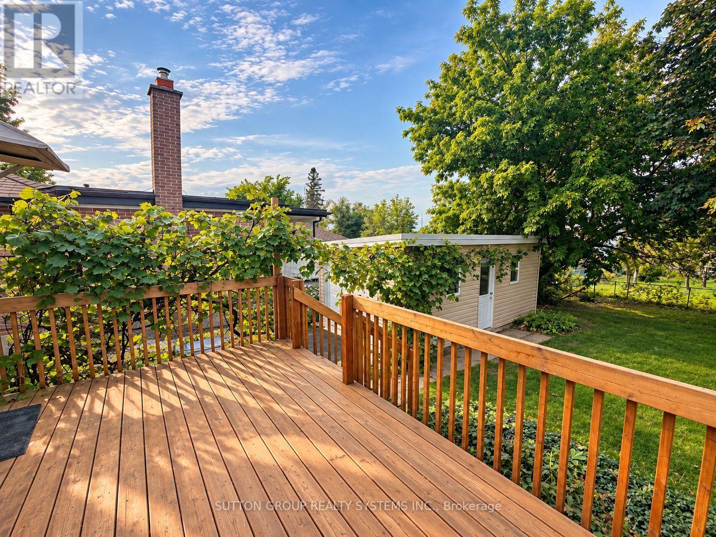 26 Compton Crescent, Toronto, Ontario  M3M 2C2 - Photo 21 - W13811650