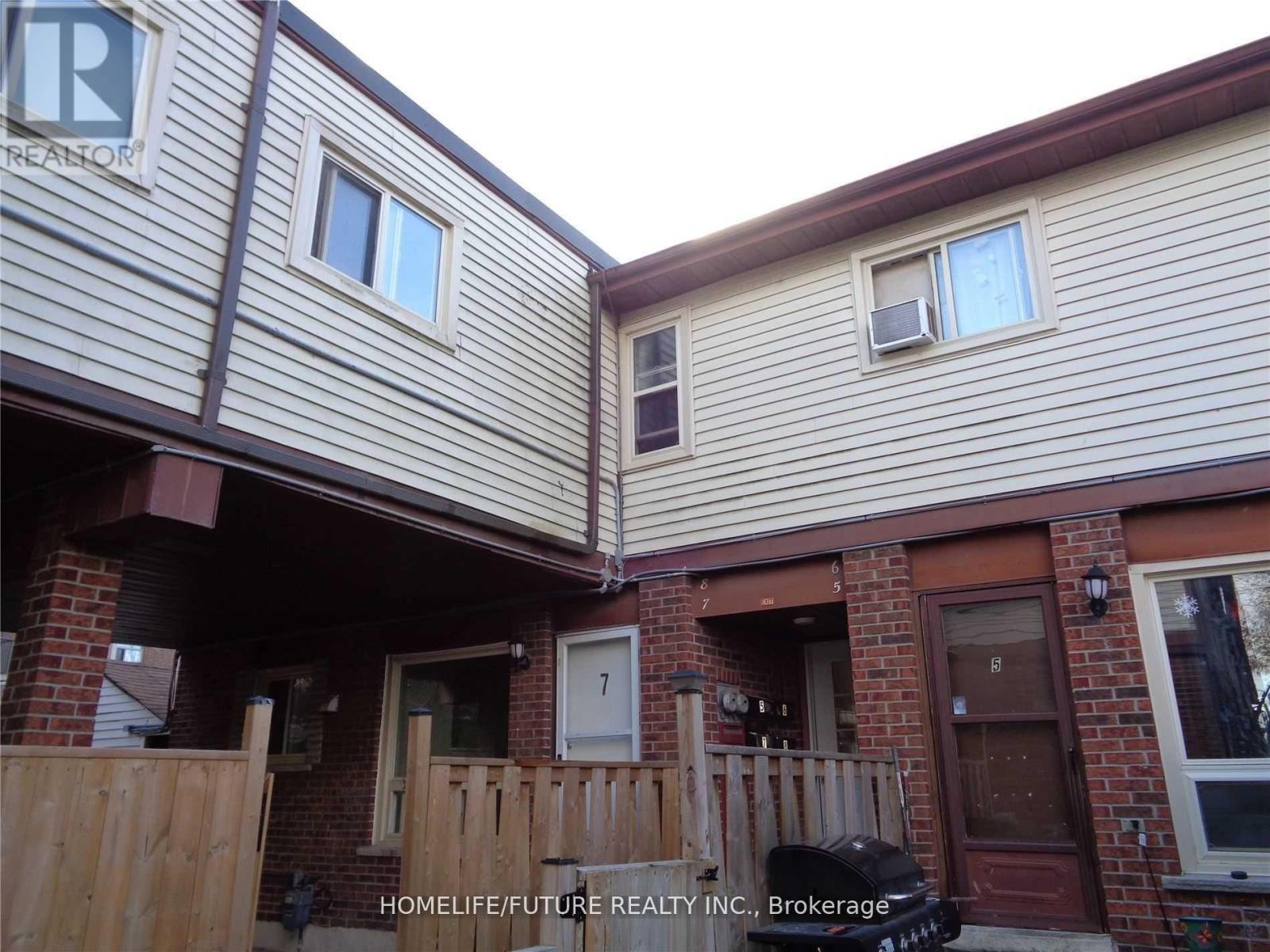 2 - 255 Porter Street, Oshawa, Ontario  L1J 1N3 - Photo 2 - E13816754