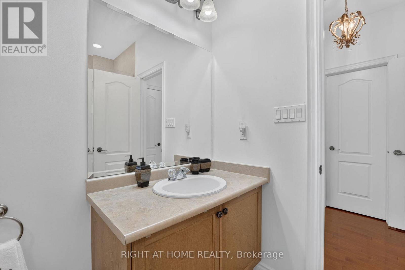66 Sanremo Court, Vaughan, Ontario  L4H 1K5 - Photo 14 - N13816734