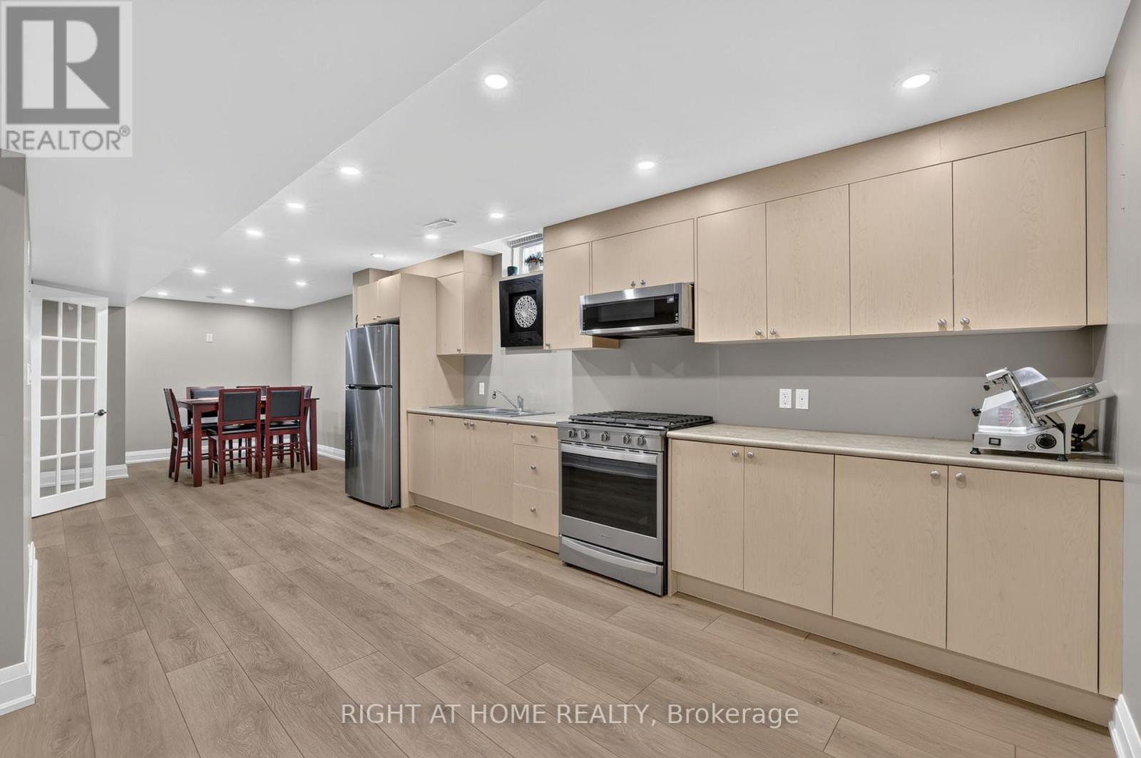 66 Sanremo Court, Vaughan, Ontario  L4H 1K5 - Photo 22 - N13816734
