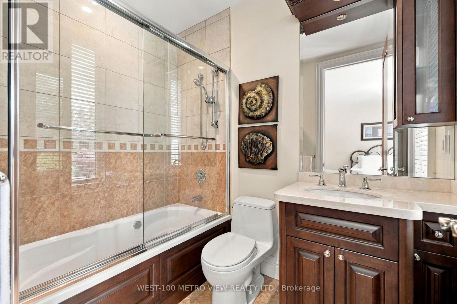 36 Abbruzze Court, Vaughan, Ontario  L4L 8Z1 - Photo 35 - N13816748