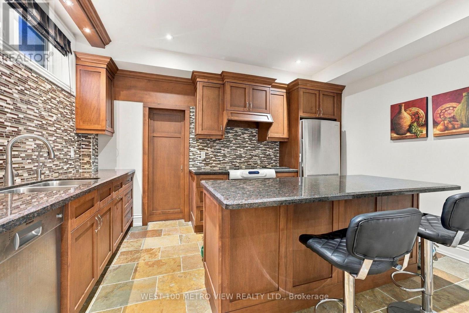36 Abbruzze Court, Vaughan, Ontario  L4L 8Z1 - Photo 39 - N13816748