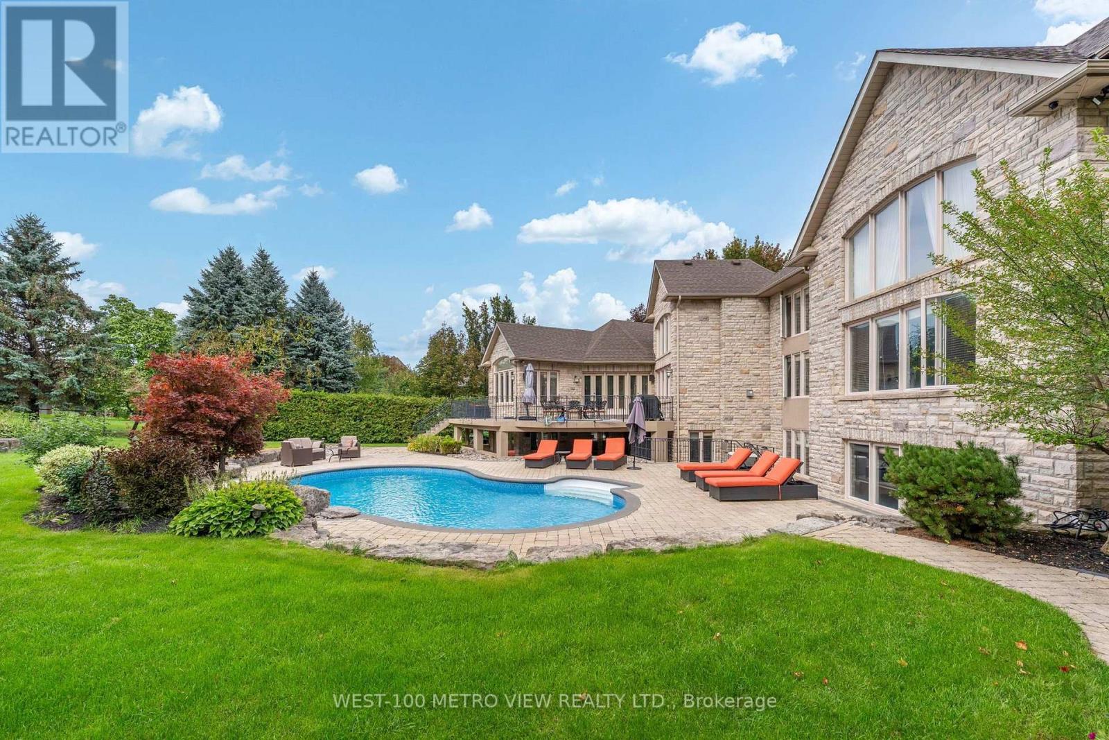 36 Abbruzze Court, Vaughan, Ontario  L4L 8Z1 - Photo 47 - N13816748