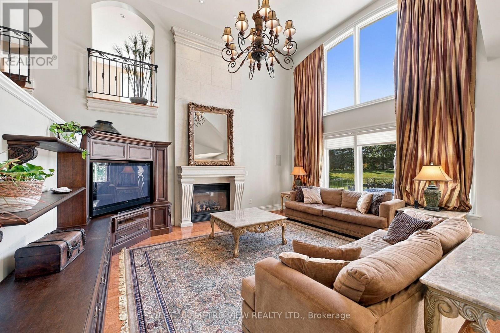 36 Abbruzze Court, Vaughan, Ontario  L4L 8Z1 - Photo 8 - N13816748