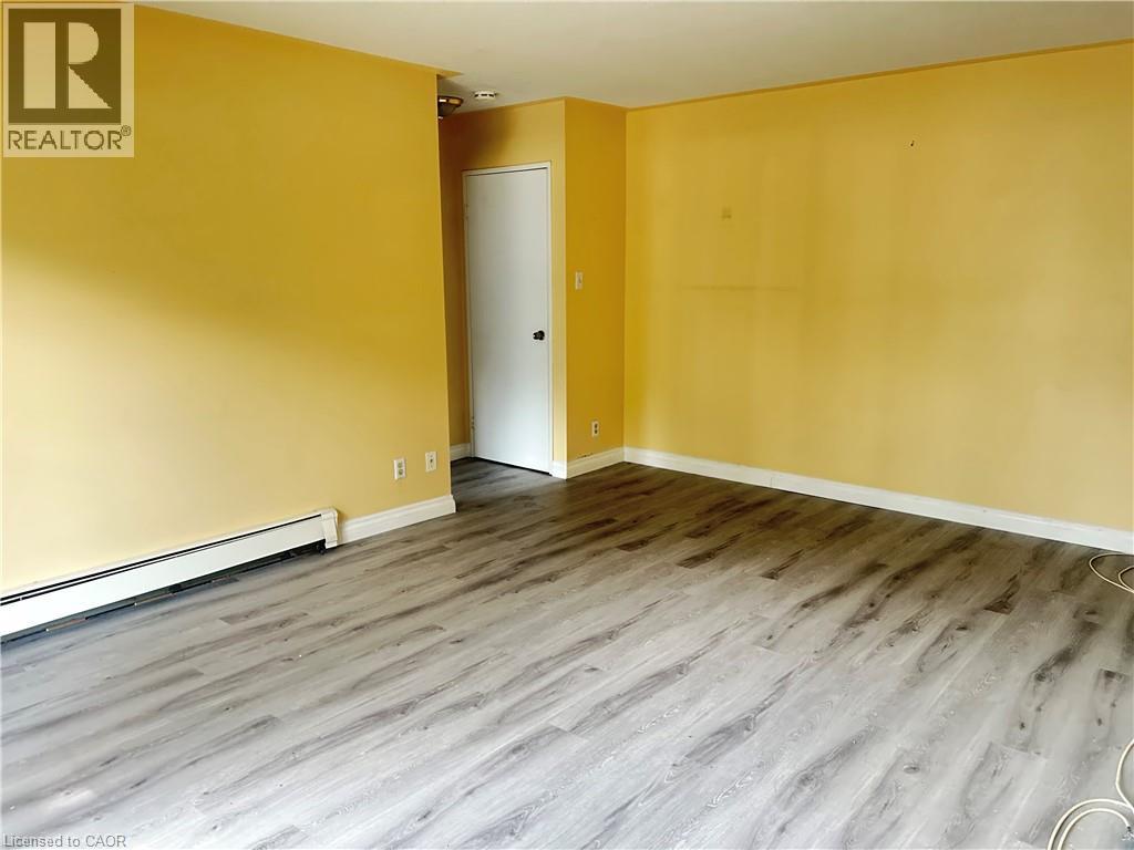 54 Country Hill Drive Unit# 103, Kitchener, Ontario N2E 1R7 - Photo 2 - 40865412