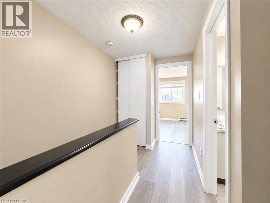 66 Summercrest Drive Unit# 18, Hamilton, Ontario  L8K 6G6 - Photo 8 - 40865150