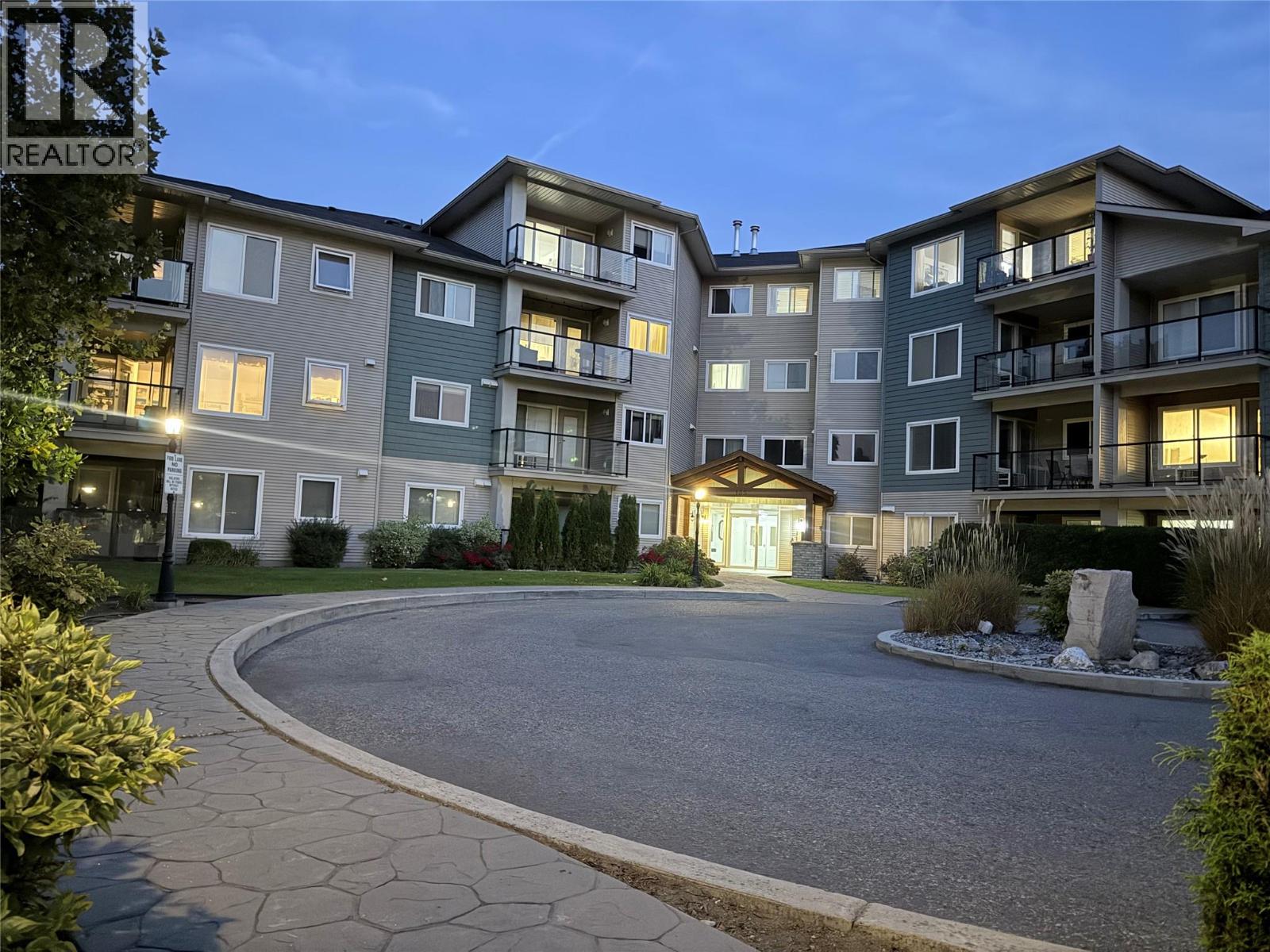135 Ziprick Road Unit# 406, Kelowna, British Columbia
