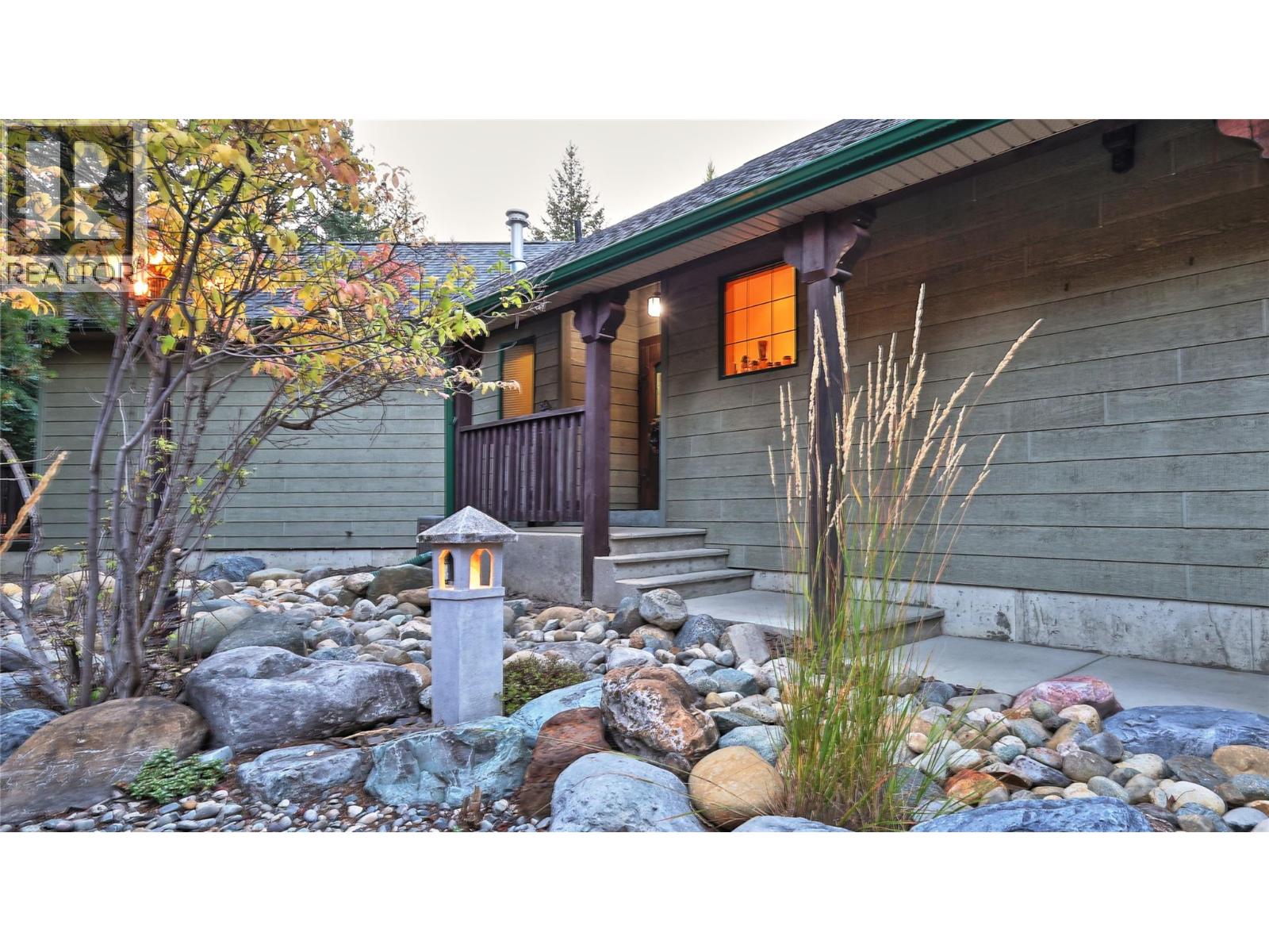 111 Sunrise Lane, Kimberley, British Columbia V1A 3E8 - Photo 3 - 10401582