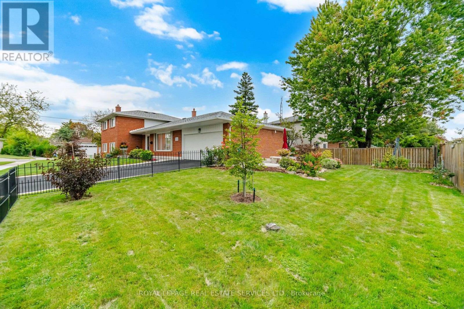 726 Netherton Crescent, Mississauga, Ontario  L4Y 2M4 - Photo 39 - W13816764