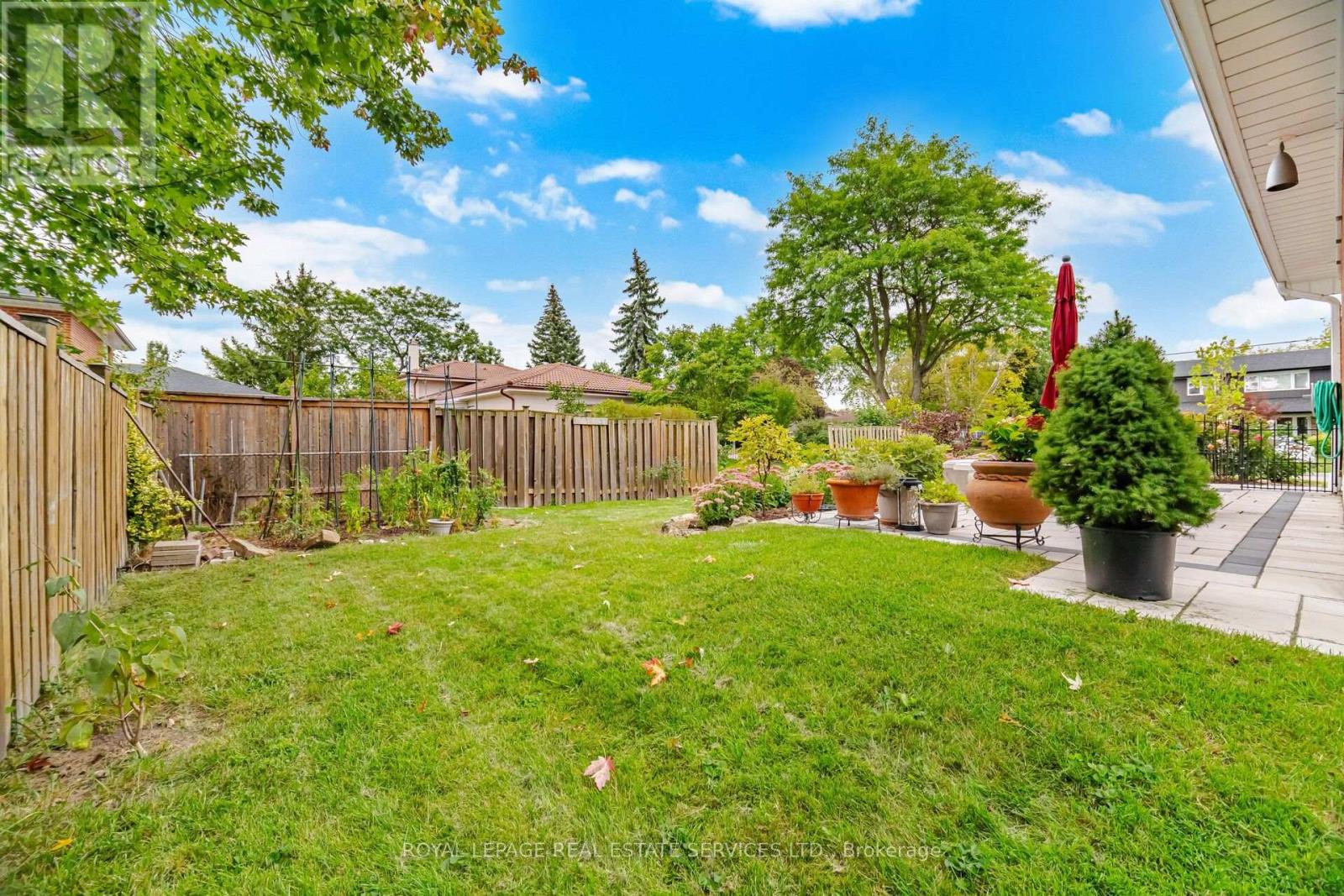 726 Netherton Crescent, Mississauga, Ontario  L4Y 2M4 - Photo 38 - W13816764