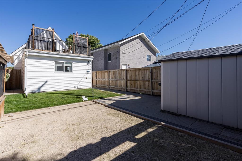 1904 Bannatyne Avenue W, Winnipeg, Manitoba  R2R 0B3 - Photo 40 - 202623779