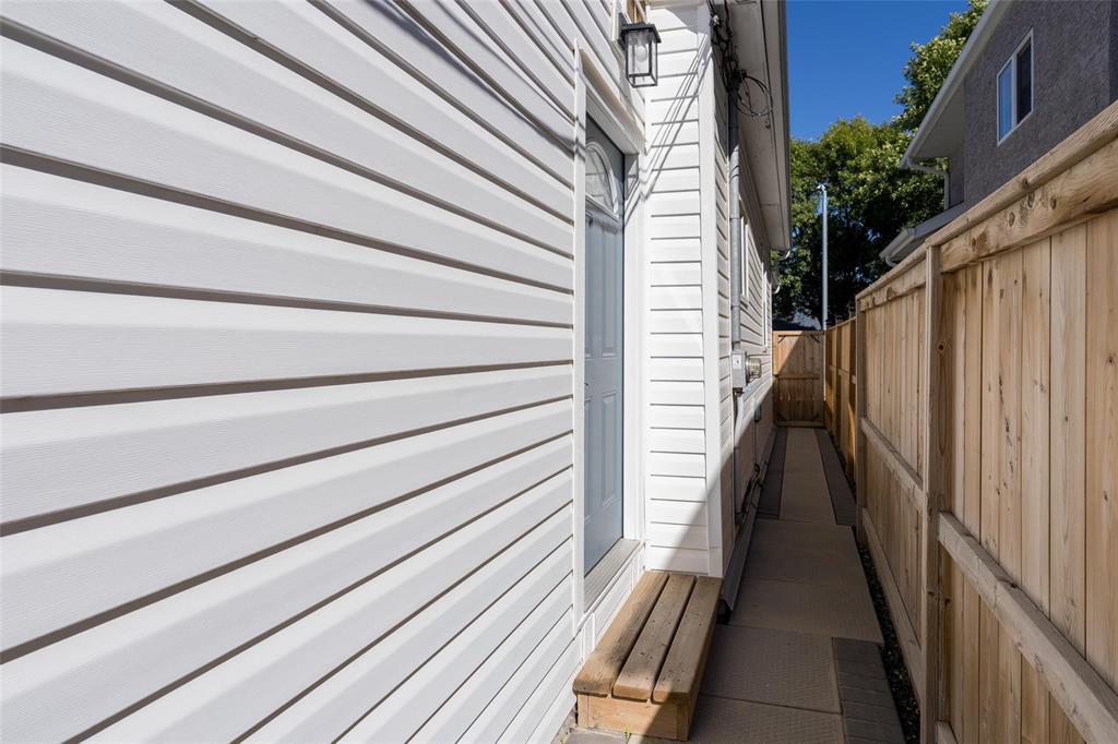 1904 Bannatyne Avenue W, Winnipeg, Manitoba  R2R 0B3 - Photo 36 - 202623779
