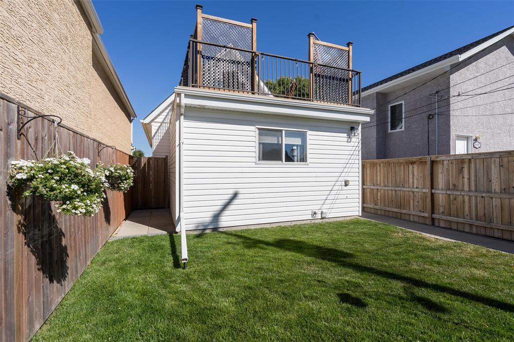 1904 Bannatyne Avenue W, Winnipeg, Manitoba  R2R 0B3 - Photo 39 - 202623779