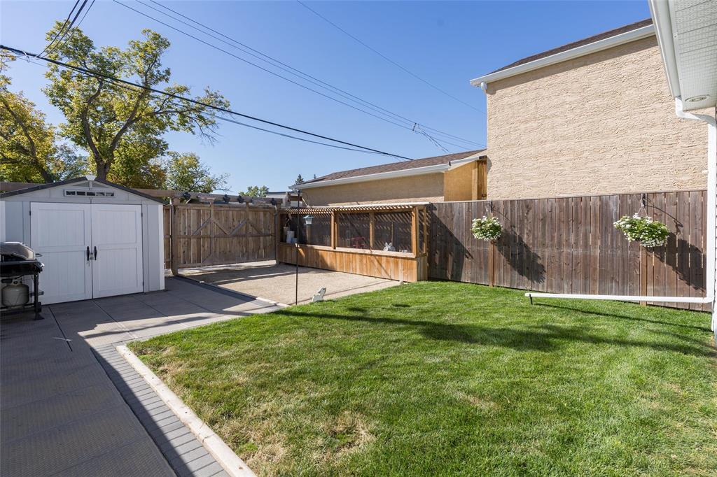 1904 Bannatyne Avenue W, Winnipeg, Manitoba  R2R 0B3 - Photo 37 - 202623779